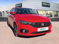 Usado Fiat Tipo Mirror 95 CV (69 kW) 2020 Rojo Familiar