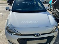 Usado Hyundai i20 84 CV (61 kW) 2017 Blanco Berlina