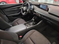 Używany Mazda 3 122 KM (89 kW) 2022 Czerwony Sedan/Limuzyna