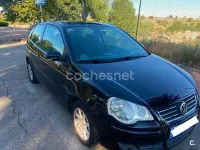 Usado VW Polo Sportline 100 CV (73 kW) 2006 Negro Utilitario