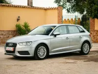 Usado Audi A3 Attraction 110 CV (80 kW) 2016 Gris / plata Berlina