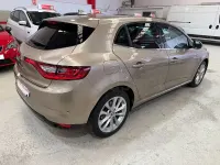 Usado Renault Mégane Zen 140 CV (102 kW) 2019 Beige Berlina