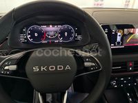 Usado Skoda Kamiq 115 CV (84 kW) 2025 Rojo SUV