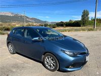 Usado Toyota Auris Active 90 CV (66 kW) 2016 Azul Berlina