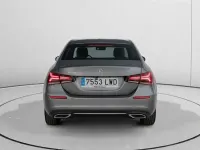 Usado Mercedes A180 116 CV (85 kW) 2022 Gris / plata Berlina