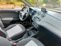 Usado Seat Ibiza Style 90 CV (66 kW) 2014 Rojo Berlina
