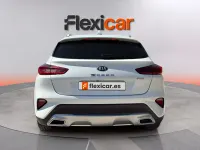 Usado Kia XCeed 136 CV (100 kW) 2021 Blanco SUV