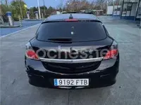 Usado Opel Astra GTC Enjoy 100 CV (73 kW) 2007 Negro Berlina