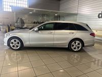 Usado Mercedes C220 170 CV (125 kW) 2015 Gris Familiar