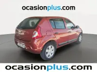 Usado Dacia Sandero 75 CV (55 kW) 2012 Rojo Utilitario