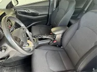 Usado Hyundai i30 136 CV (100 kW) 2021 Gris / plata Familiar