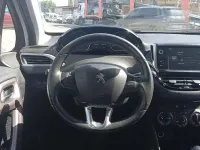 Usado Peugeot 2008 Style 99 CV (72 kW) 2016 Blanco SUV