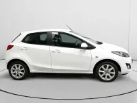 Usado Mazda 2 Style+ 75 CV (55 kW) 2014 Blanco Utilitario