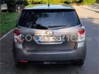 Usado Toyota Verso Advance 132 CV (97 kW) 2014 Marrón Monovolumen