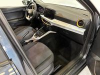Usado Seat Arona Style 115 CV (84 kW) 2024 Gris SUV