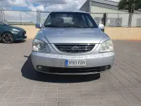 Usado Kia Carens LX 140 CV (102 kW) 2006 Gris / plata Monovolumen