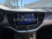 Usado Opel Astra Excellence 110 CV (80 kW) 2017 Beige Familiar