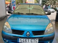 Usado Renault Clio II 80 CV (58 kW) 2004 Azul Berlina