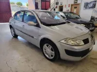 Usado Renault Mégane Expression 120 CV (88 kW) 2004 Gris / plata Berlina