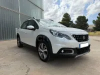 Usado Peugeot 2008 Allure 110 CV (80 kW) 2017 Blanco SUV