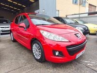 Usado Peugeot 207 68 CV (50 kW) 2014 Rojo Descapotable