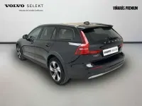 Usado Volvo V60 CC Core 197 CV (144 kW) 2023 Negro Familiar