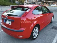 Usado Ford Focus Sport 115 CV (84 kW) 2007 Rojo Berlina