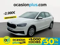 Usado Skoda Fabia Ambition 95 CV (69 kW) 2023 Blanco Berlina