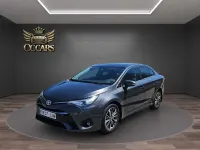 Usado Toyota Avensis Advance 143 CV (105 kW) 2015 Gris Berlina