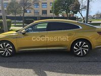 Usado VW Arteon R-line 150 CV (110 kW) 2018 Amarillo Utilitario