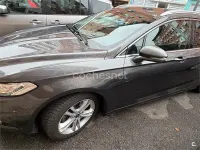 Usado Ford Mondeo Titanium 180 CV (132 kW) 2015 Gris / plata Familiar