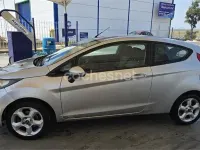 Usado Ford Fiesta 60 CV (44 kW) 2009 Gris / plata Berlina
