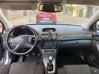 Usado Toyota Avensis Executive 116 CV (85 kW) 2005 Beige Berlina