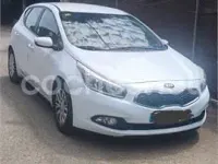Usado Kia Ceed GT 90 CV (66 kW) 2015 Blanco Berlina