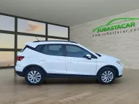 Usado Seat Arona 110 CV (80 kW) 2023 Blanco SUV