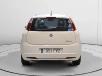 Usado Fiat Punto Dynamic 70 CV (51 kW) 2007 Blanco Utilitario