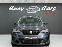 Usado Seat Arona Style 110 CV (80 kW) 2022 Gris / plata SUV