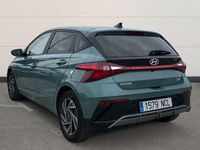 Usado Hyundai i20 101 CV (74 kW) 2025 Verde Utilitario