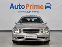 Usado Mercedes E240 Avantgarde 177 CV (130 kW) 2002 Gris / plata Berlina