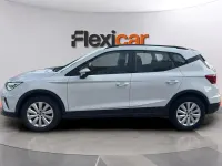 Usado Seat Arona Style 110 CV (80 kW) 2024 Blanco SUV