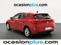 Usado Seat Leon Reference 110 CV (80 kW) 2022 Rojo Utilitario
