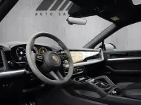 Usado Porsche Cayenne 519 CV (381 kW) 2024 Gris / plata SUV