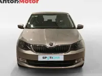 Usado Skoda Fabia Active 90 CV (66 kW) 2016
