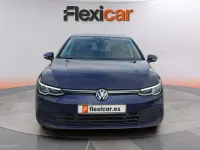 Usado VW Golf VIII 110 CV (80 kW) 2021 Azul Berlina