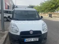 Usado Fiat Doblò Dynamic 105 CV (77 kW) 2012 Blanco Monovolumen