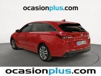 Usado Hyundai i30 116 CV (85 kW) 2019 Rojo Familiar