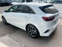 Usado Kia Ceed 120 CV (88 kW) 2023 Blanco Utilitario