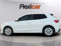 Usado Skoda Fabia Selection 95 CV (69 kW) 2024 Blanco Berlina