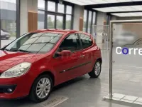 Usado Renault Clio II 100 CV (73 kW) 2009 Rojo Berlina