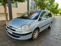 Usado Peugeot 807 130 CV (95 kW) 2004 Azul Monovolumen